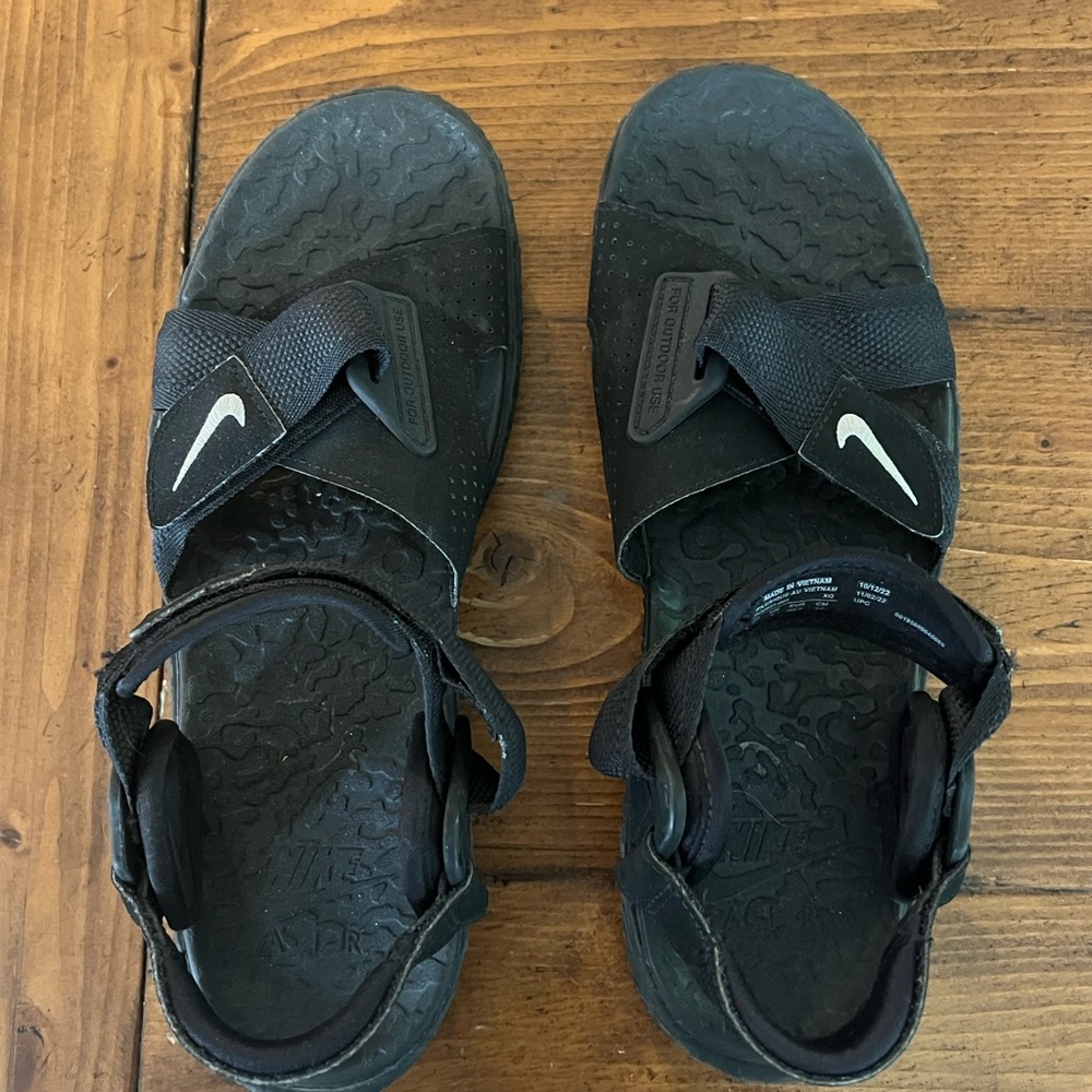Nike Black Sandals with Textured Soles